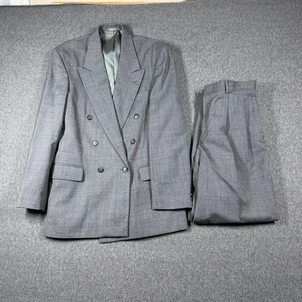 Vintage Haggar Mens Gray Double Breasted Suit Peak Lapel Pleated Pants 38 32X30